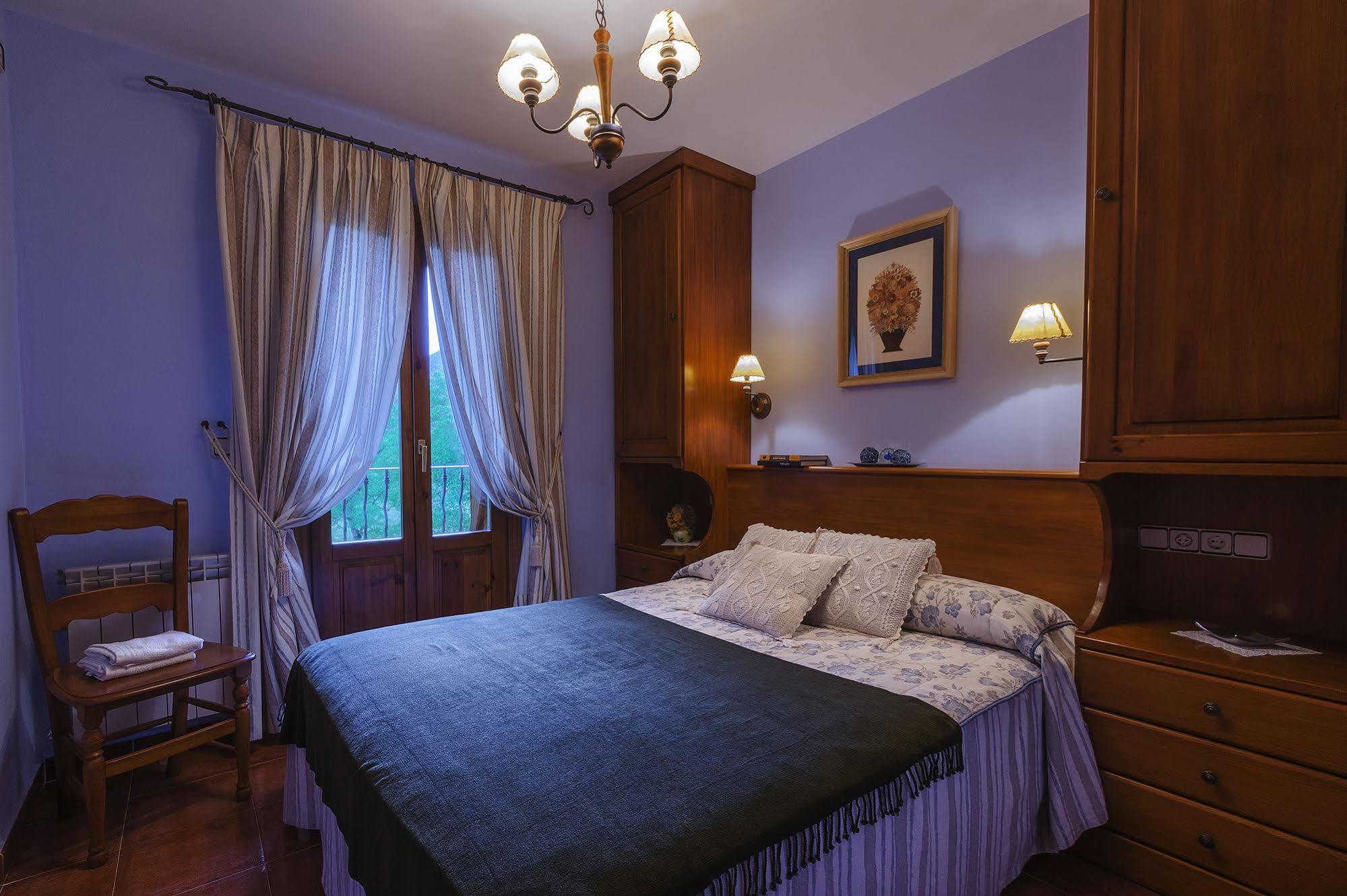 Casa Martin Ordesa Guest House Sarvisé Eksteriør bilde